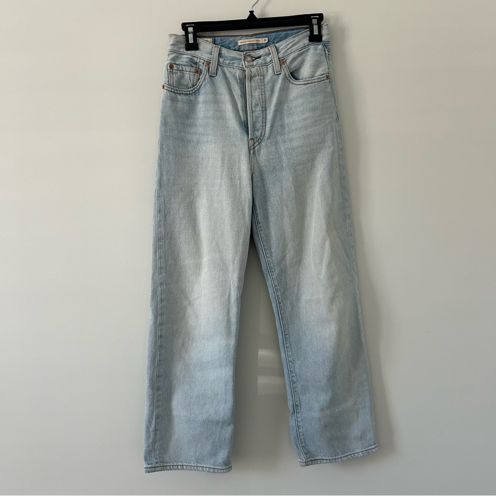 Levi’s Ribcage Straight Ankle Premium Denim Loose Your Marbles Light Wash Jeans